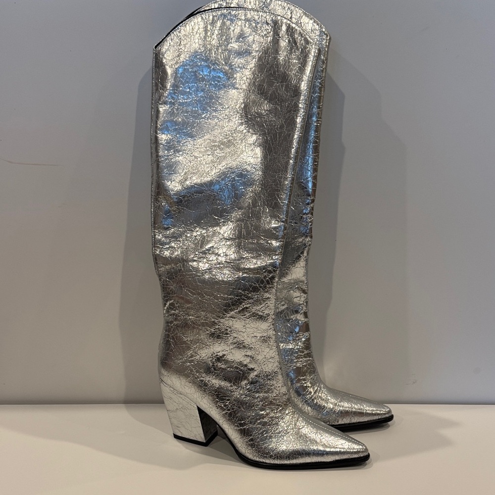 Never Worn Steve Madden Silver Knee-High Women's Boots size 8